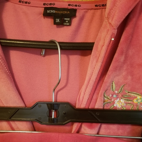 BCBG Maxazria velour 2 piece set - Picture 5 of 6